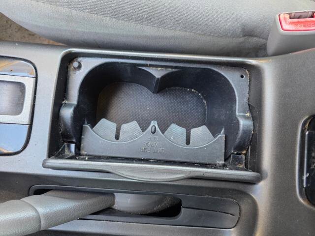 2005 Toyota Camry in Blauvelt, NY 10913 - 18087425 24