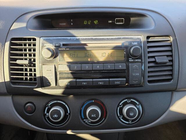 2005 Toyota Camry in Blauvelt, NY 10913 - 18087425 17