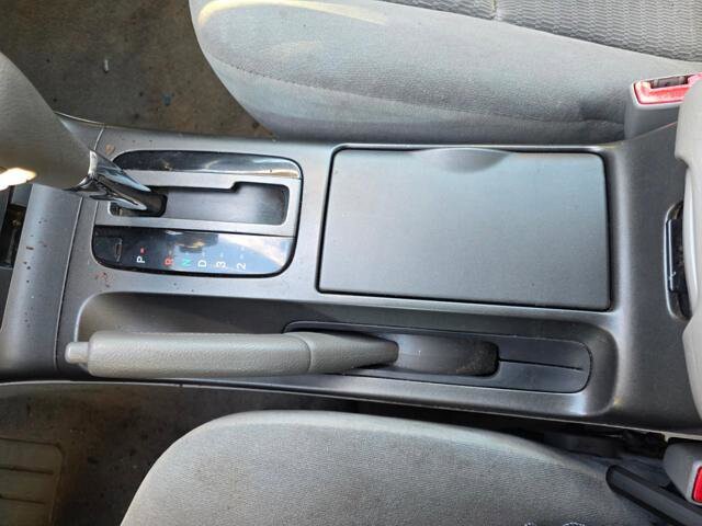 2005 Toyota Camry in Blauvelt, NY 10913 - 18087425 23