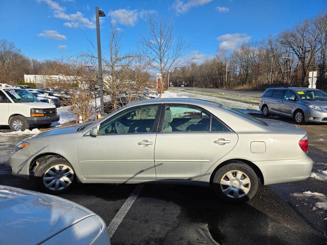 2005 Toyota Camry in Blauvelt, NY 10913 - 18087425 4