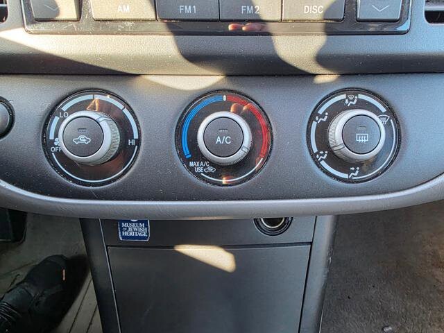 2005 Toyota Camry in Blauvelt, NY 10913 - 18087425 21