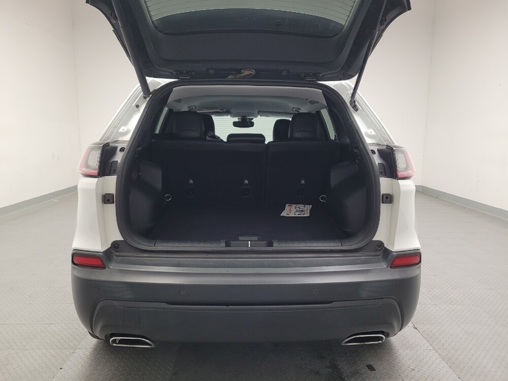 2021 Jeep Cherokee in Downey, CA 90241 - 18087432 29