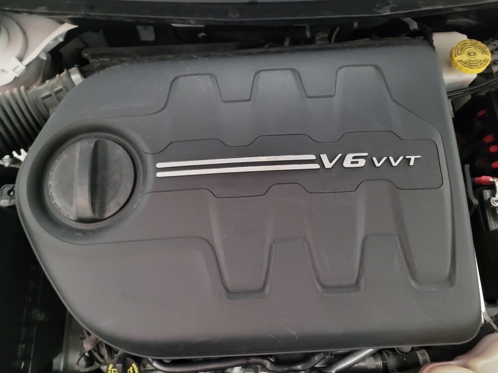 2021 Jeep Cherokee in Downey, CA 90241 - 18087432 30