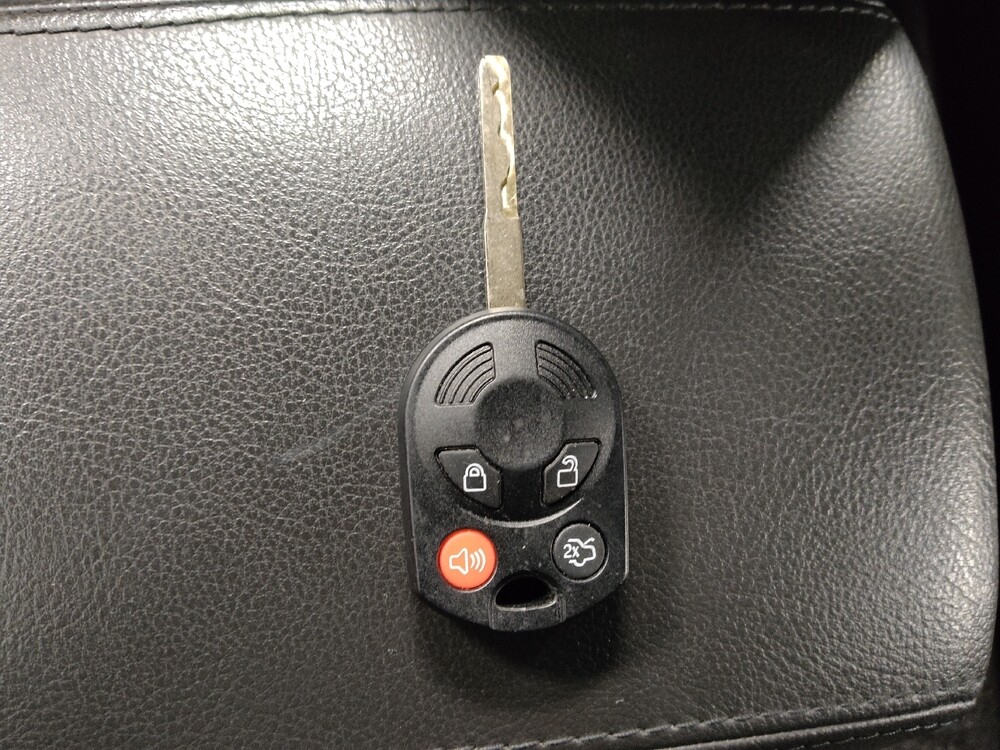 2018 Ford Focus in Jackson, MS 39211 - 18087433 32