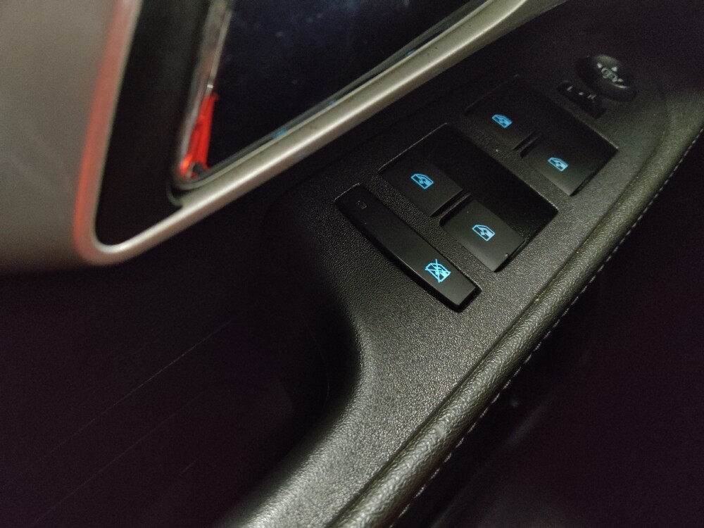 2017 Chevrolet Equinox in Jackson, MS 39211 - 18087436 27