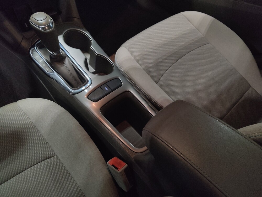 2017 Chevrolet Cruze in Gainesville, FL 32609 - 18087446 26