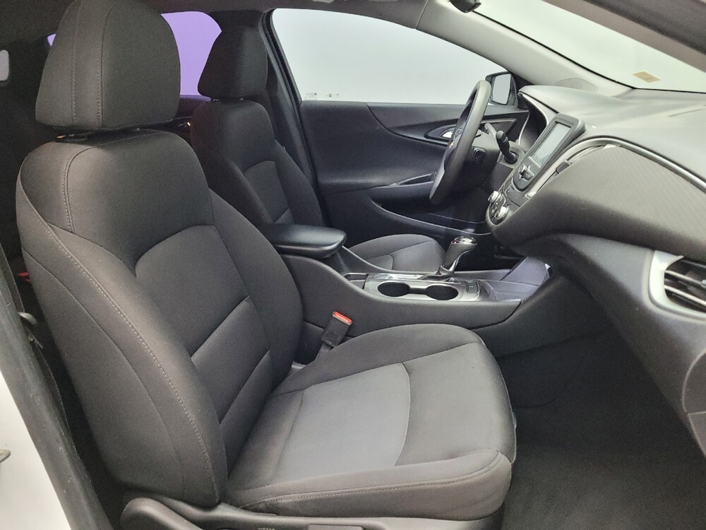 2018 Chevrolet Malibu in Round Rock, TX 78664 - 18087447 21