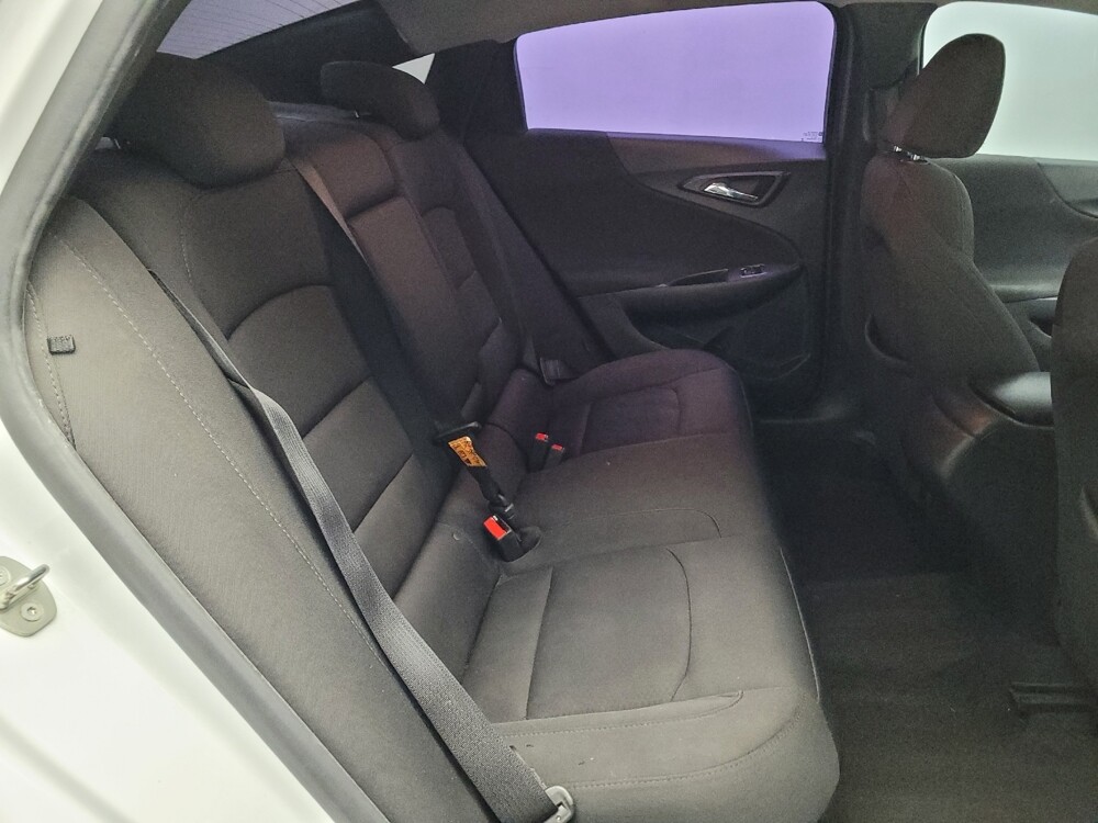 2018 Chevrolet Malibu in Round Rock, TX 78664 - 18087447 19