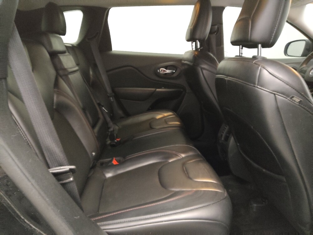 2019 Jeep Cherokee in Fort Worth, TX 76116 - 18087459 19