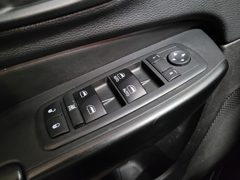 2019 Jeep Cherokee in Fort Worth, TX 76116 - 18087459 27