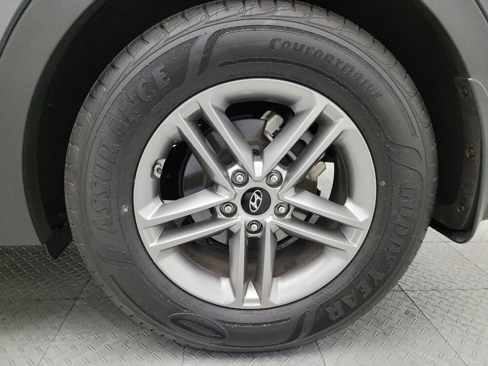 2018 Hyundai Santa Fe in Phoenix, AZ 85015 - 18087470 31