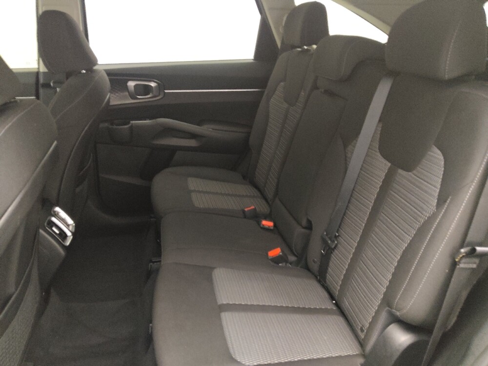 2022 Kia Sorento in Gainesville, FL 32609 - 18087477 18