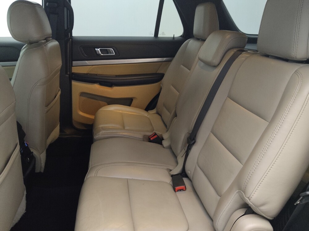 2017 Ford Explorer in Hialeah, FL 33014 - 18087479 18