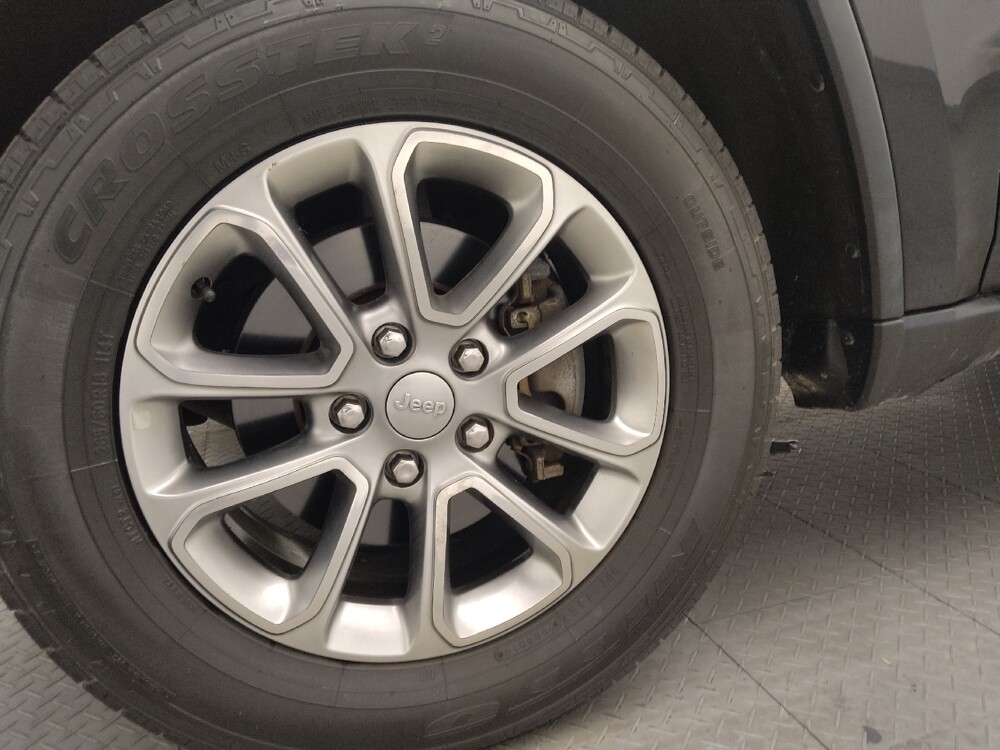 2016 Jeep Grand Cherokee in Hialeah, FL 33014 - 18087480 31