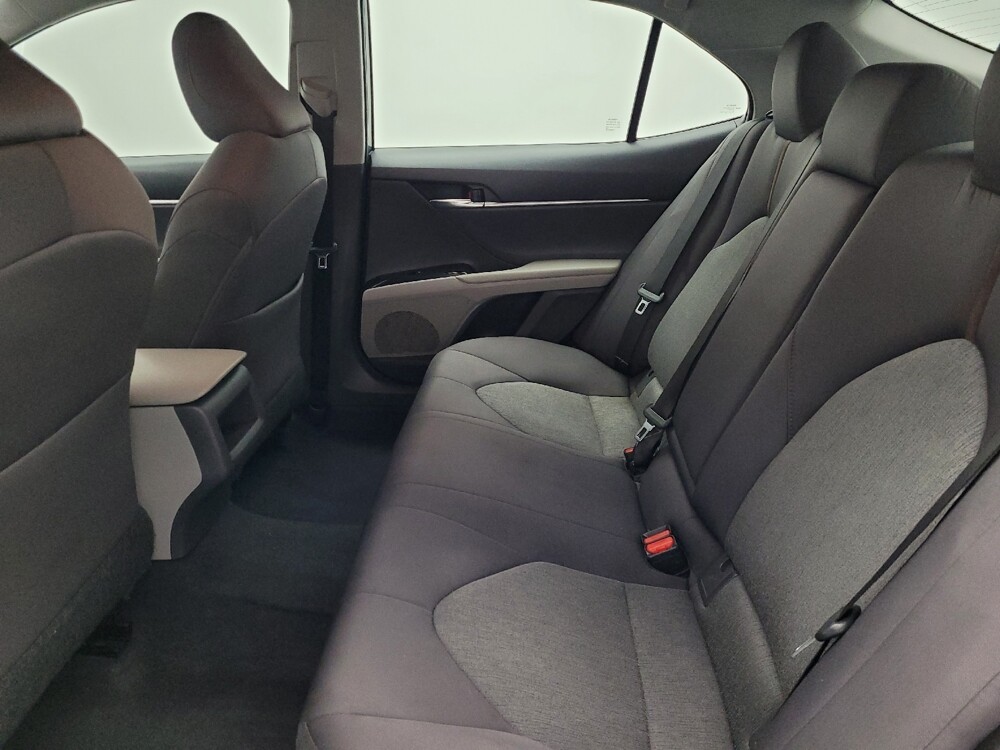 2018 Toyota Camry in Hialeah, FL 33014 - 18087484 18