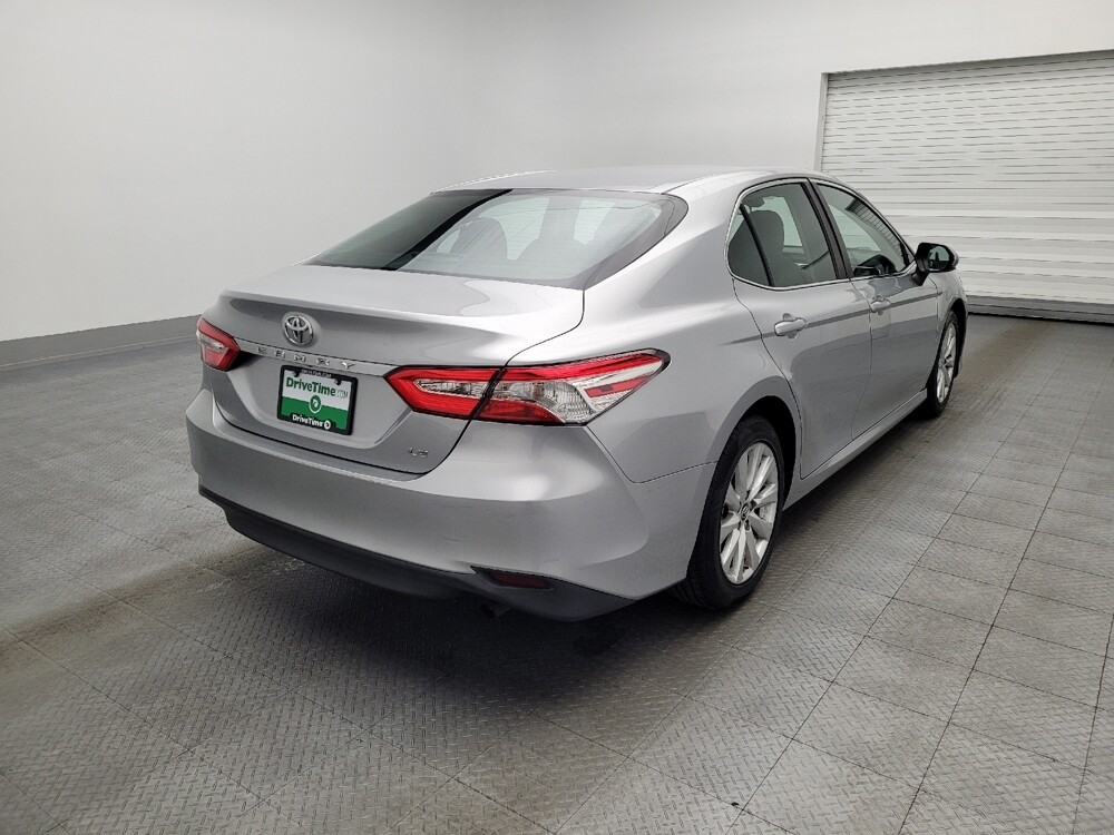 2018 Toyota Camry in Hialeah, FL 33014 - 18087484 9