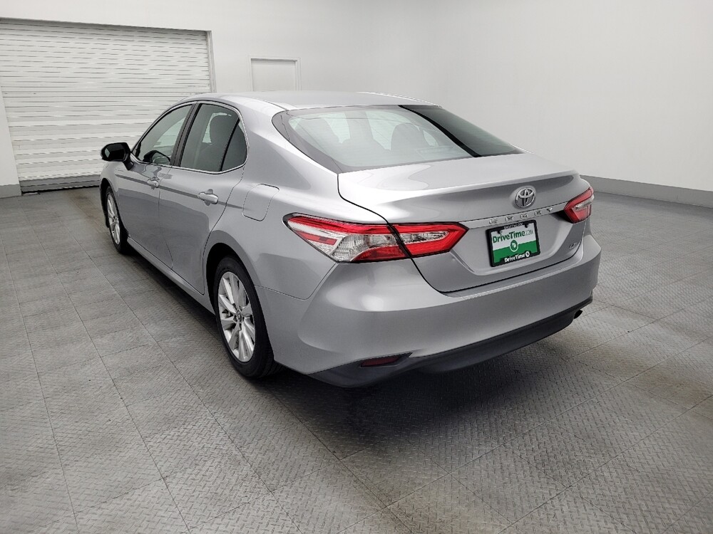 2018 Toyota Camry in Hialeah, FL 33014 - 18087484 5