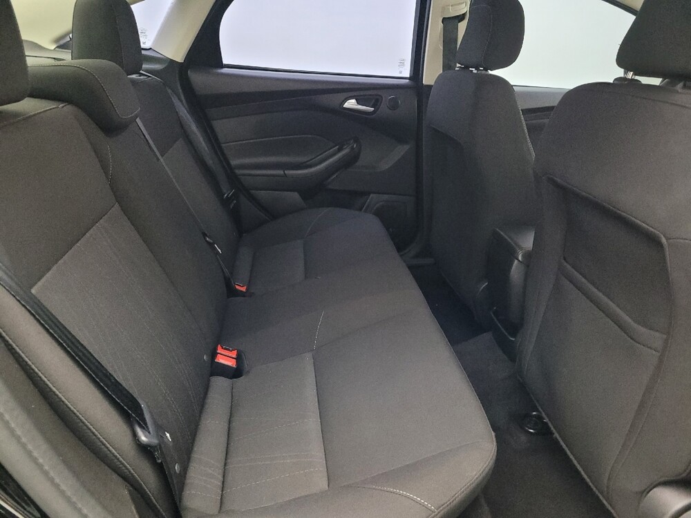 2018 Ford Focus in Gainesville, FL 32609 - 18087486 19