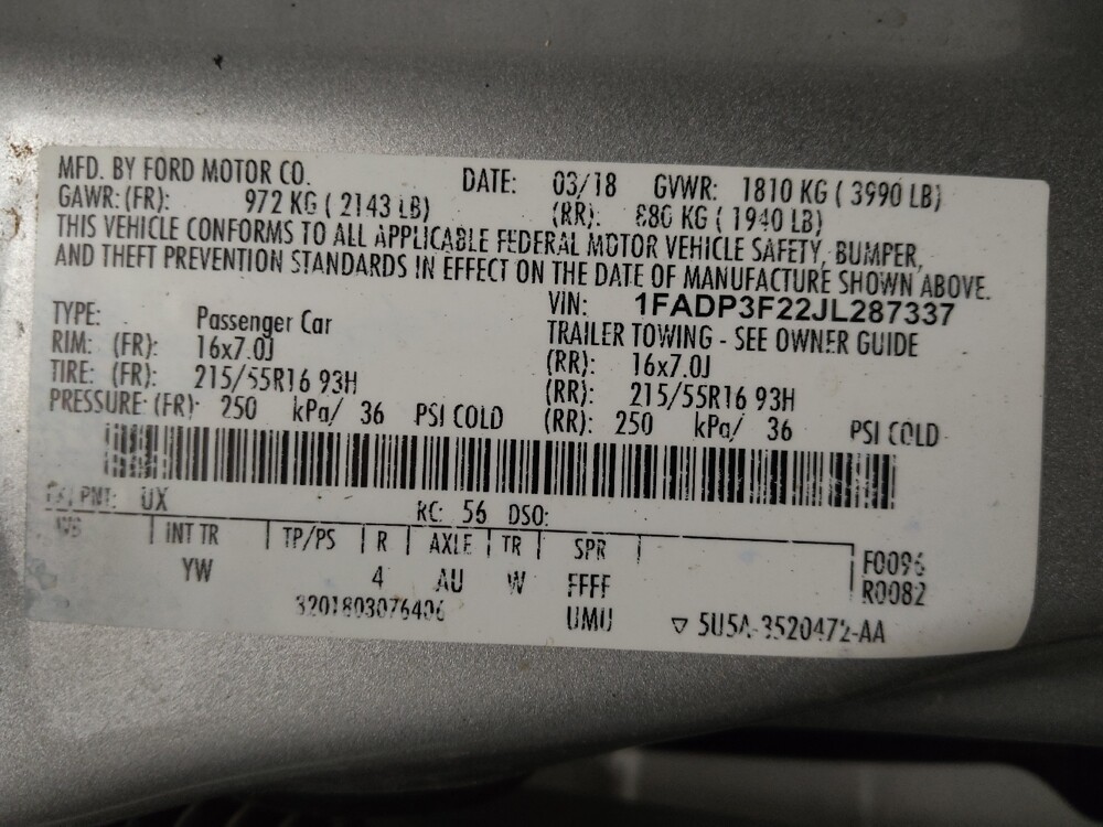 2018 Ford Focus in Houston, TX 77034 - 18087496 33