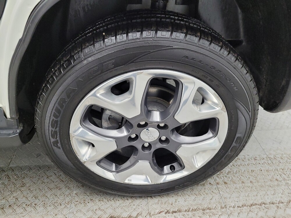 2018 Jeep Compass in Louisville, KY 40258 - 18087502 31