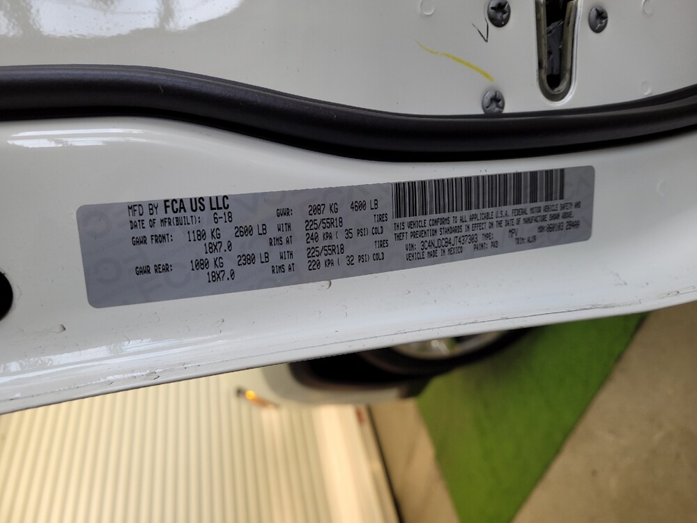 2018 Jeep Compass in Louisville, KY 40258 - 18087502 33