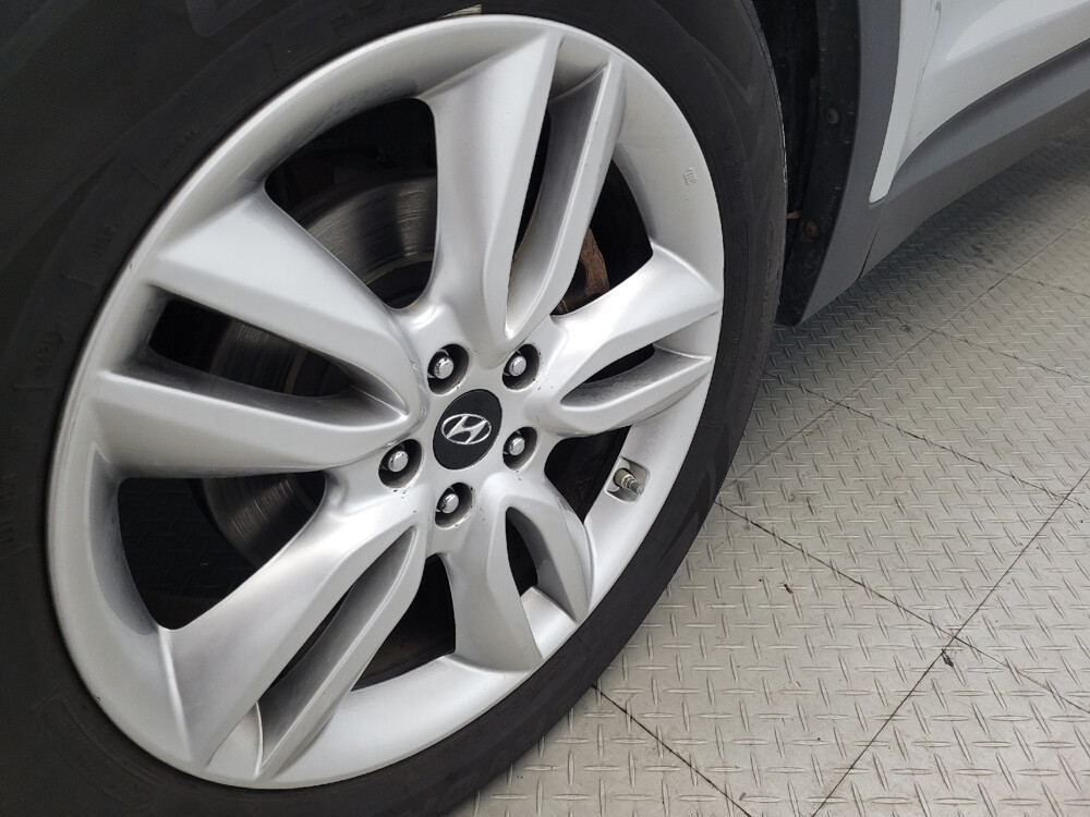 2016 Hyundai Santa Fe in Pittsburgh, PA 15236 - 18087503 31