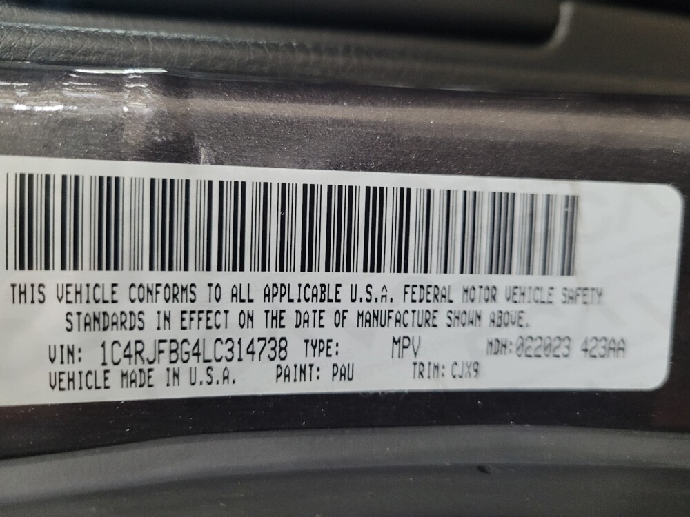 2020 Jeep Grand Cherokee in Allentown, PA 18103 - 18087514 33