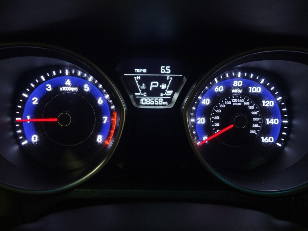 2015 Hyundai Elantra in Allentown, PA 18103 - 18087516 23