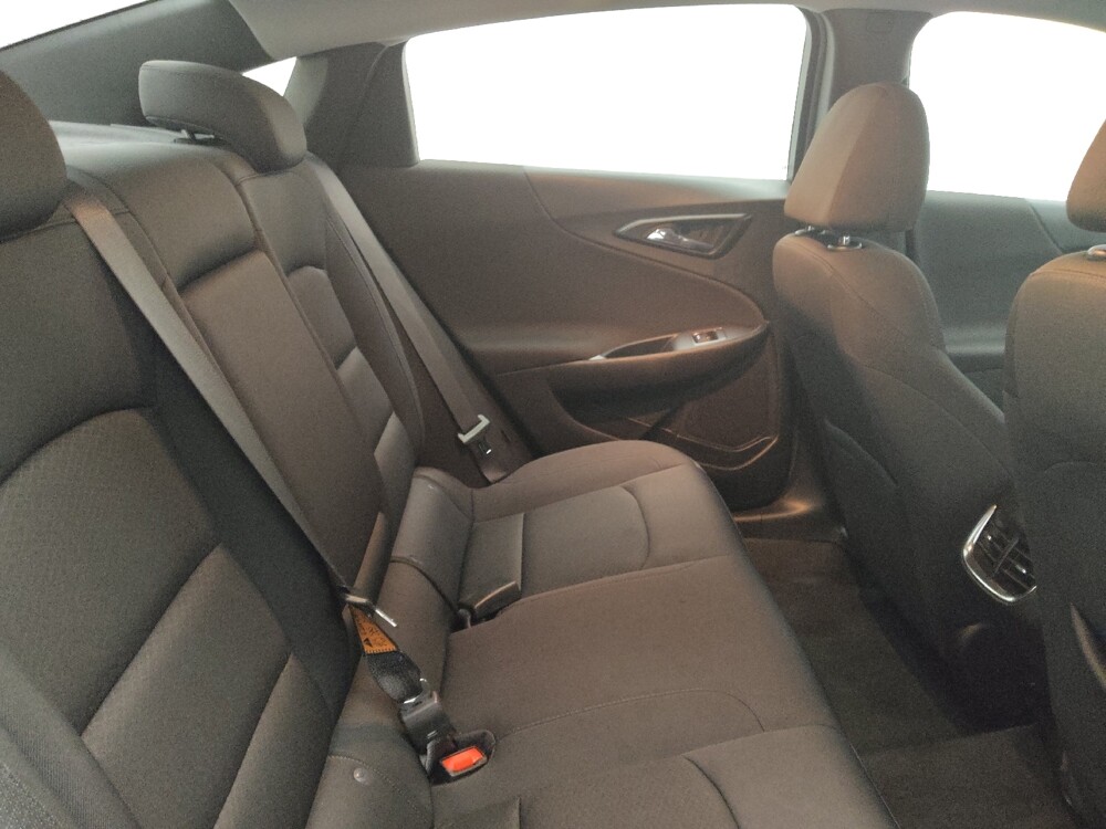 2022 Chevrolet Malibu in Peoria, IL 61615 - 18087517 19