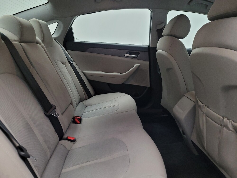 2019 Hyundai Sonata in Peoria, IL 61615 - 18087518 19