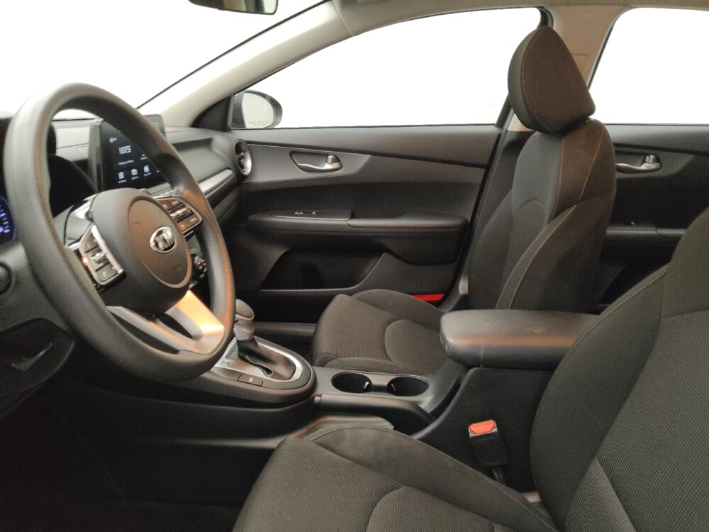 2021 Kia Forte in Peoria, IL 61615 - 18087520 17