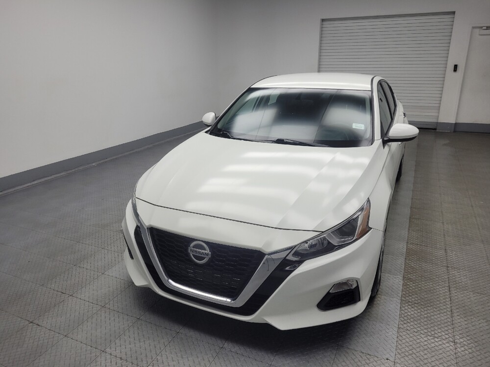 2019 Nissan Altima in Indianapolis, IN 46219 - 18087526 15