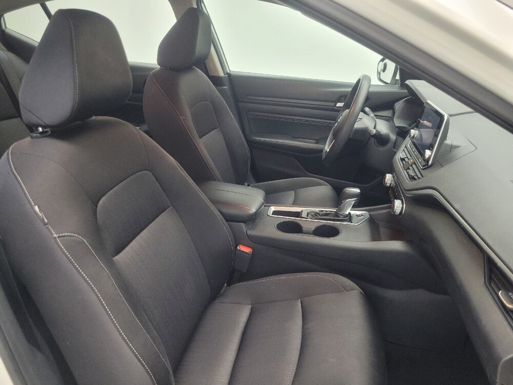 2019 Nissan Altima in Indianapolis, IN 46219 - 18087526 21