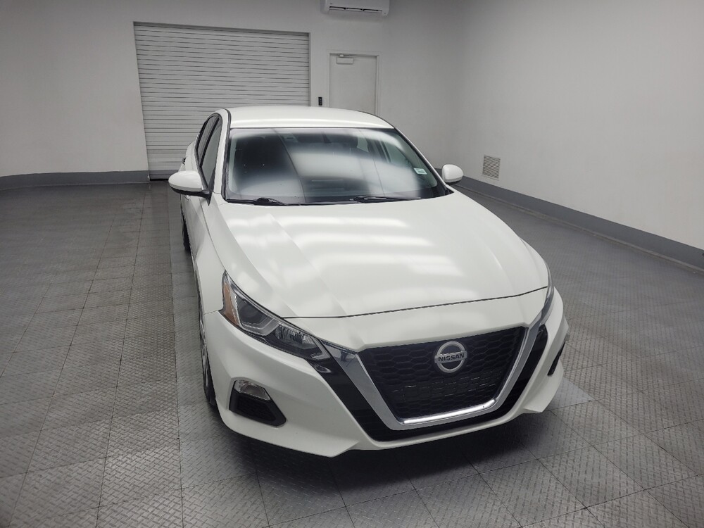 2019 Nissan Altima in Indianapolis, IN 46219 - 18087526 14