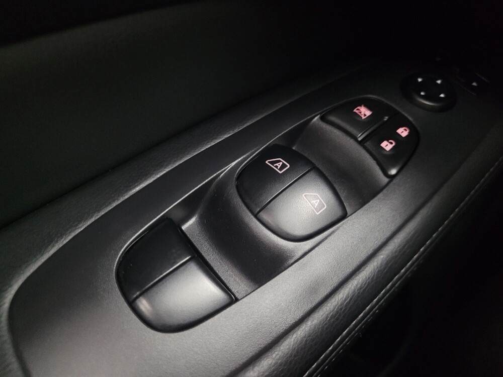 2020 Nissan Pathfinder in Indianapolis, IN 46219 - 18087527 27