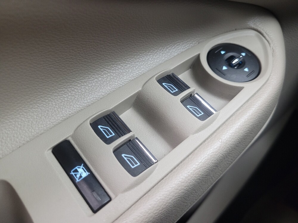 2016 Ford Escape in Indianapolis, IN 46219 - 18087528 27