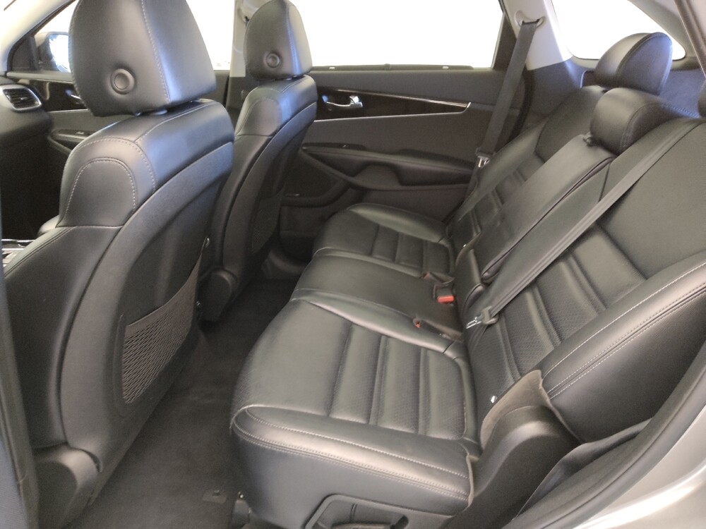 2019 Kia Sorento in Springfield, MO 65807 - 18087533 18