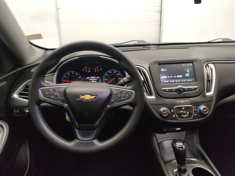 2018 Chevrolet Malibu in Augusta, GA 30907 - 18087536 22