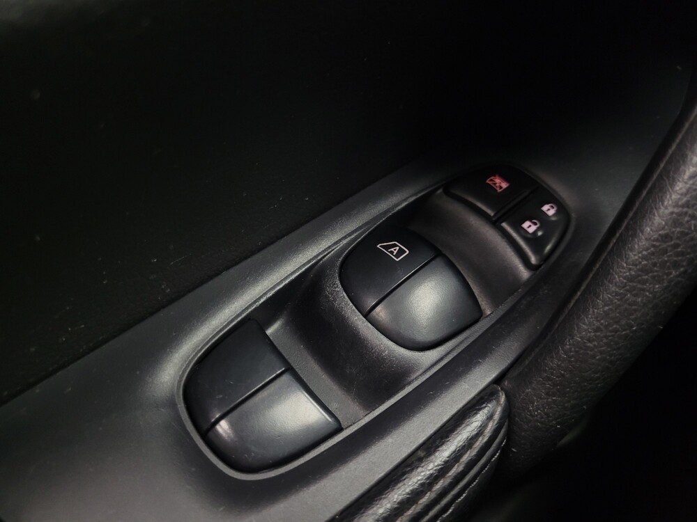 2014 Nissan Rogue in Indianapolis, IN 46219 - 18087539 27