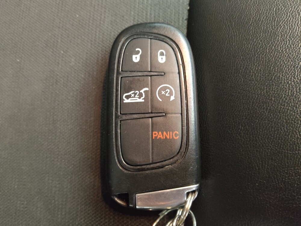 2019 Jeep Cherokee in Midlothian, IL 60445 - 18087544 32