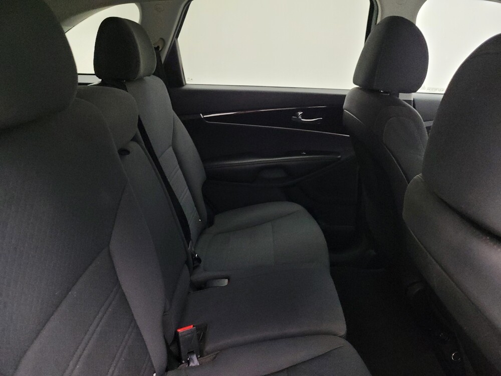 2019 Kia Sorento in Midlothian, IL 60445 - 18087546 19