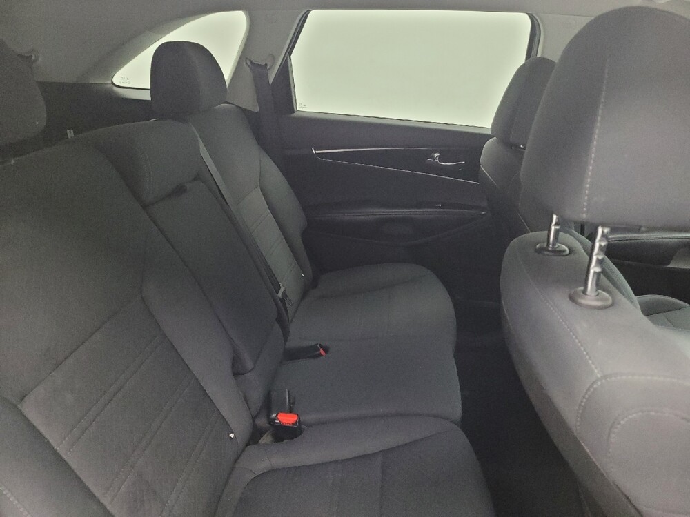 2019 Kia Sorento in Memphis, TN 38115 - 18087559 19