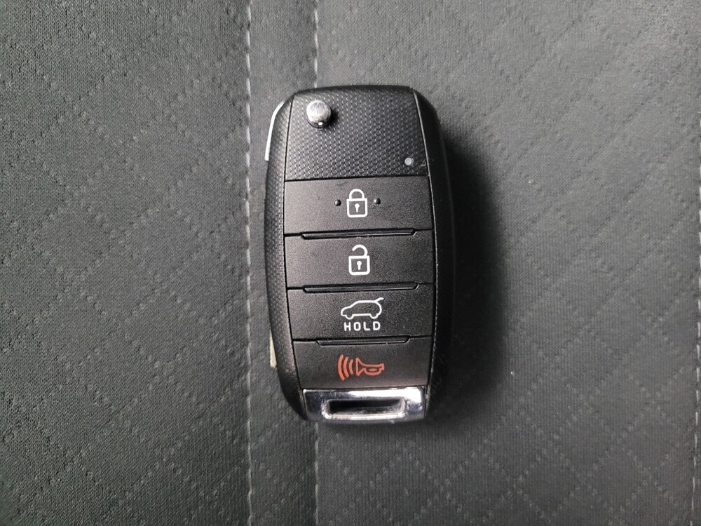 2019 Kia Sorento in Memphis, TN 38115 - 18087559 32