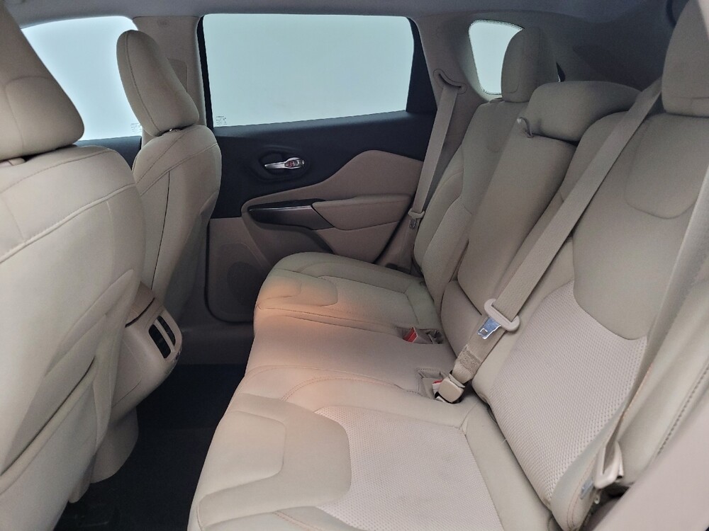 2020 Jeep Cherokee in Memphis, TN 38115 - 18087561 18