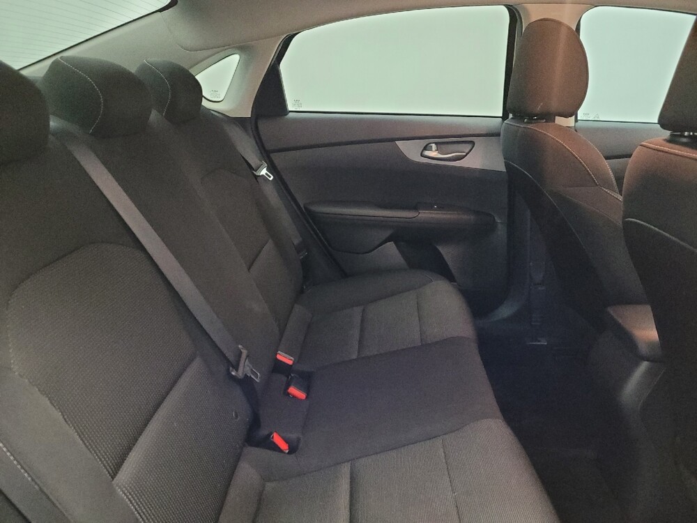 2021 Kia Forte in Mesa, AZ 85210 - 18087575 19