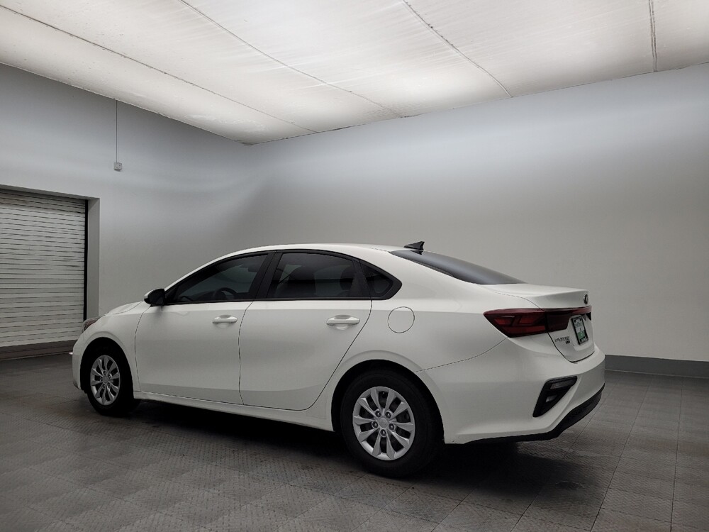 2021 Kia Forte in Mesa, AZ 85210 - 18087575 3