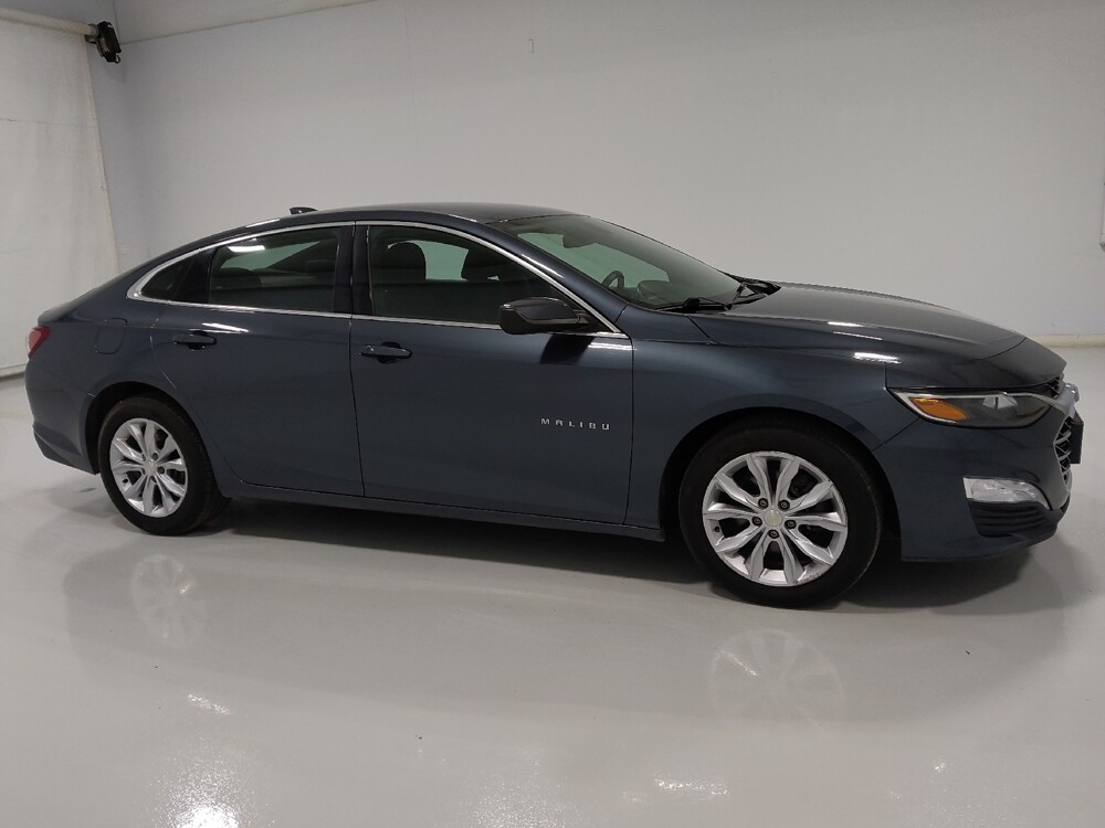 2019 Chevrolet Malibu in Columbus, OH 43228 - 18087576 11