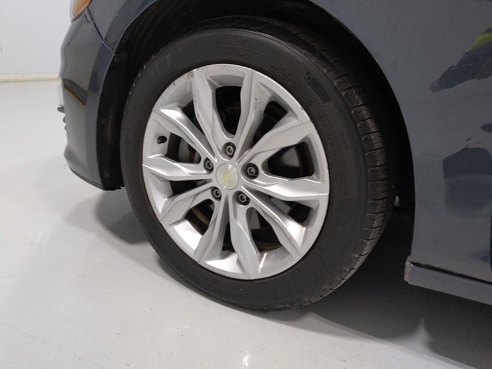 2019 Chevrolet Malibu in Columbus, OH 43228 - 18087576 31