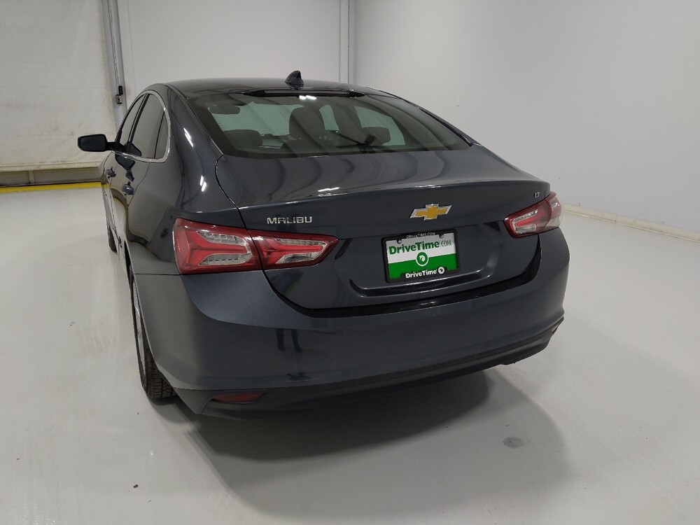 2019 Chevrolet Malibu in Columbus, OH 43228 - 18087576 6