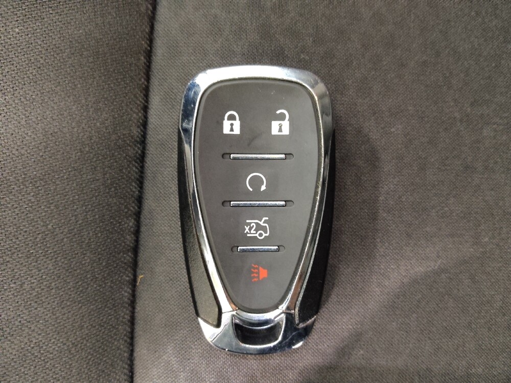 2019 Chevrolet Malibu in Columbus, OH 43228 - 18087576 32